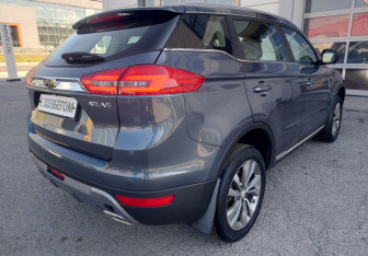 Подержанный автомобиль Geely Atlas 2021 года (7 фото)
