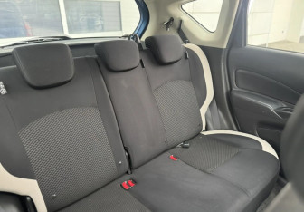 Подержанный автомобиль Nissan Note 2017 года (14 фото)