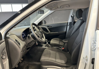 Подержанный автомобиль Hyundai Creta 2020 года (10 фото)