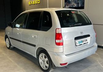 Подержанный автомобиль Hyundai Matrix 2009 года (4 фото)
