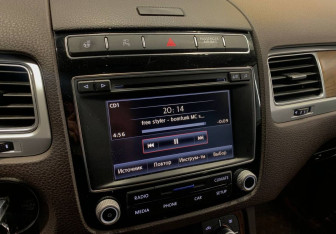 Подержанный автомобиль Volkswagen Touareg 2015 года (13 фото)