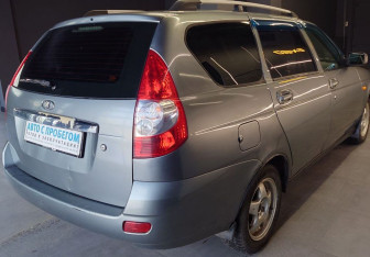 Подержанный автомобиль LADA (ВАЗ) Priora Wagon 2010 года (8 фото)