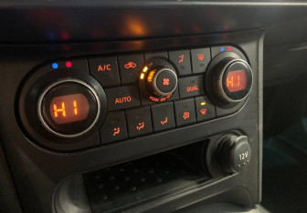 Подержанный автомобиль Nissan Qashqai 2011 года (8 фото)