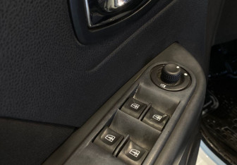 Подержанный автомобиль Renault Kaptur 2018 года (10 фото)