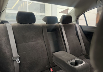 Подержанный автомобиль Honda Civic Sedan 2007 года (14 фото)