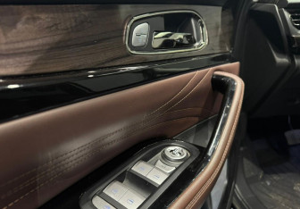 Подержанный автомобиль Exeed VX 2023 года (15 фото)