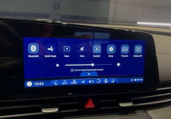 Подержанный автомобиль Hyundai Elantra Sedan 2020 года (16 фото)