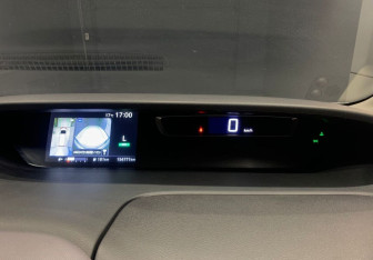 Подержанный автомобиль Nissan Serena Minivan 2017 года (10 фото)