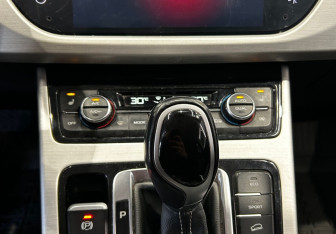 Подержанный автомобиль Geely Atlas 2021 года (13 фото)