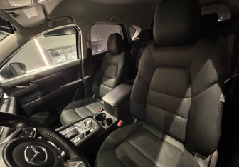 Подержанный автомобиль Mazda CX-5 2019 года (15 фото)