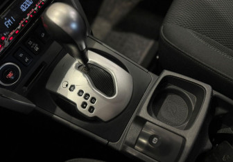 Подержанный автомобиль Renault Koleos 2008 года (11 фото)