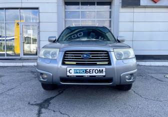 Подержанный автомобиль Subaru Forester Suv 2007 года (2 фото)