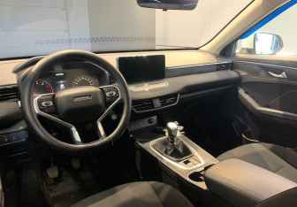 Подержанный автомобиль Haval Jolion 2023 года (10 фото)
