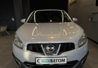 Подержанный автомобиль Nissan Qashqai 2011 года (3 фото)
