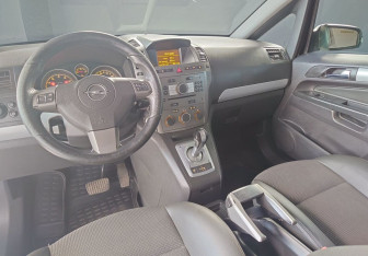 Подержанный автомобиль Opel Zafira Compactvan 2006 года (10 фото)
