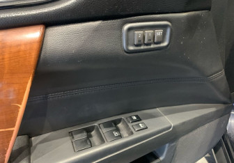 Подержанный автомобиль Nissan Teana 2007 года (14 фото)