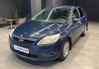 Подержанный автомобиль Ford Focus Hatchback 2011 года (4 фото)
