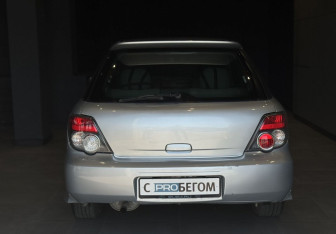 Подержанный автомобиль Subaru Impreza Wagon 2001 года (6 фото)