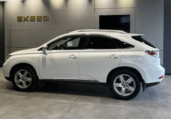 Подержанный автомобиль Lexus RX 2011 года (6 фото)