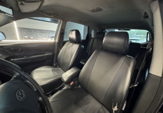 Подержанный автомобиль Hyundai Tucson 2006 года (13 фото)