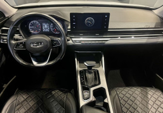 Подержанный автомобиль Geely Emgrand 2023 года (10 фото)