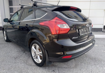 Подержанный автомобиль Ford Focus Hatchback 2011 года (4 фото)