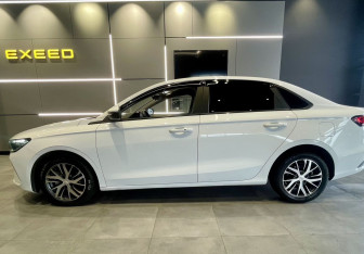 Подержанный автомобиль Geely Emgrand 2023 года (6 фото)