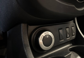 Подержанный автомобиль Renault Duster 2017 года (11 фото)