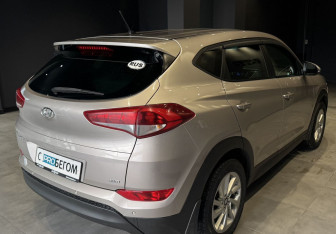 Подержанный автомобиль Hyundai Tucson 2016 года (5 фото)