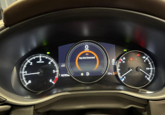 Подержанный автомобиль Mazda CX-30 2020 года (10 фото)