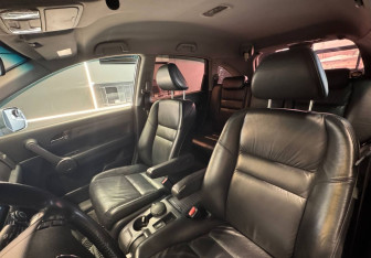 Подержанный автомобиль Honda CR-V 2008 года (16 фото)