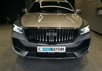 Подержанный автомобиль Geely Monjaro 2023 года (6 фото)