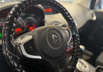 Подержанный автомобиль Renault Koleos 2008 года (9 фото)