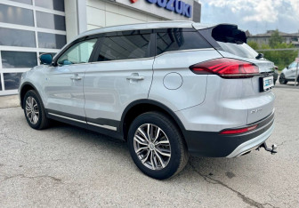 Подержанный автомобиль Geely Atlas Pro 2022 года (6 фото)