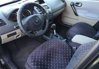 Подержанный автомобиль Renault Megane Sedan 2008 года (13 фото)