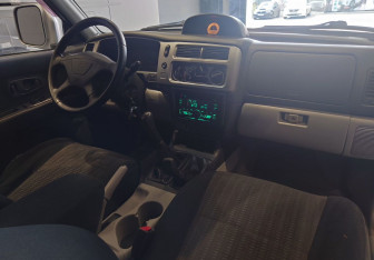 Подержанный автомобиль Mitsubishi Pajero Sport 2008 года (16 фото)
