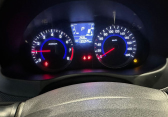 Подержанный автомобиль Hyundai Solaris Sedan 2012 года (9 фото)