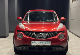 Подержанный автомобиль Nissan Juke 2011 года (3 фото)