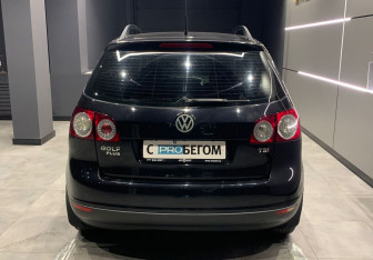 Подержанный автомобиль Volkswagen Golf Plus 2008 года (6 фото)