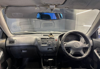 Подержанный автомобиль Honda Orthia 1996 года (10 фото)