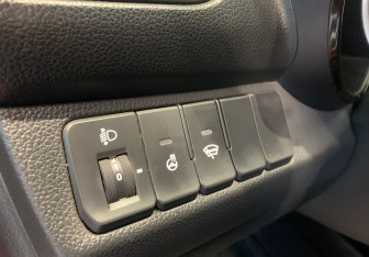 Подержанный автомобиль Kia Rio Hatchback 2014 года (11 фото)