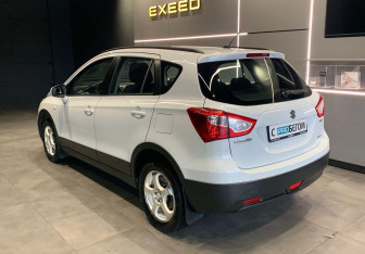 Подержанный автомобиль Suzuki SX4 Hatchback 2014 года (7 фото)