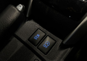 Подержанный автомобиль Toyota Corolla Sedan 2018 года (10 фото)