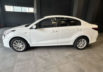 Подержанный автомобиль Kia Rio Sedan 2020 года (9 фото)