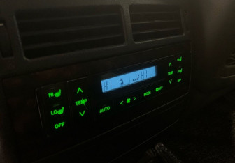 Подержанный автомобиль Toyota Land Cruiser Suv 2009 года (10 фото)