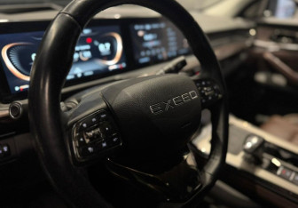 Подержанный автомобиль Exeed VX 2023 года (9 фото)