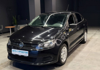 Подержанный автомобиль Volkswagen Polo Sedan 2012 года (4 фото)