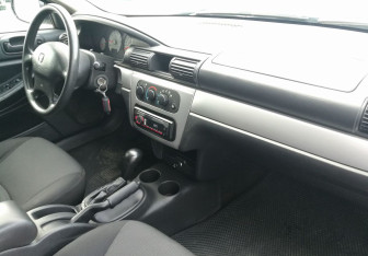 Подержанный автомобиль ГАЗ Volga Siber 2010 года (14 фото)