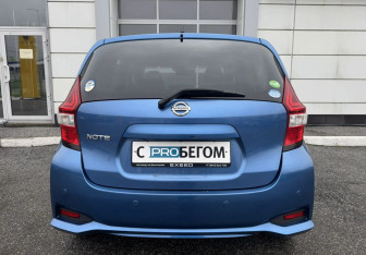 Подержанный автомобиль Nissan Note 2017 года (6 фото)