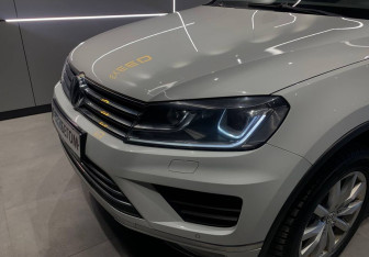 Подержанный автомобиль Volkswagen Touareg 2015 года (2 фото)